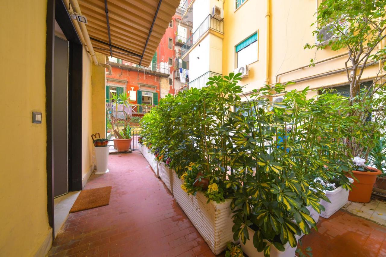 Domus 42 Hotel Napoli Eksteriør billede